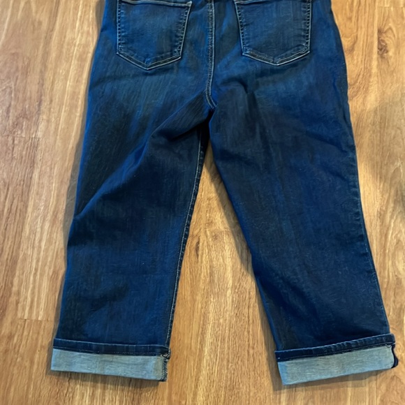 NYDJ Marilyn Straight crop jeans with cuffs - Picture 6 of 6